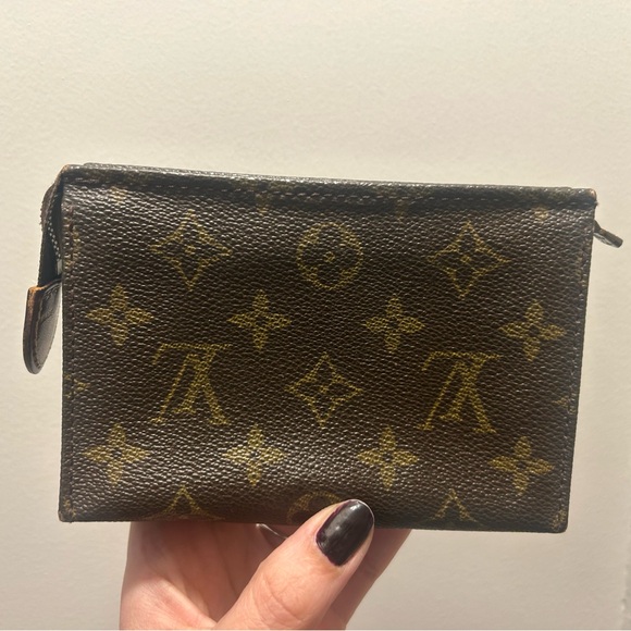Louis Vuitton Brown and Gold Monogram Pouch EUC - Picture 3 of 15
